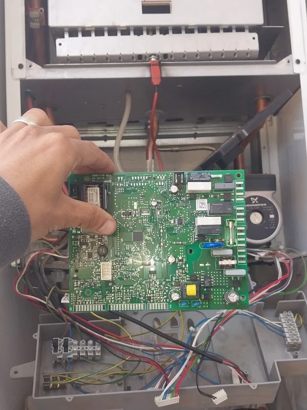 Pendik kombi anakart tamiri